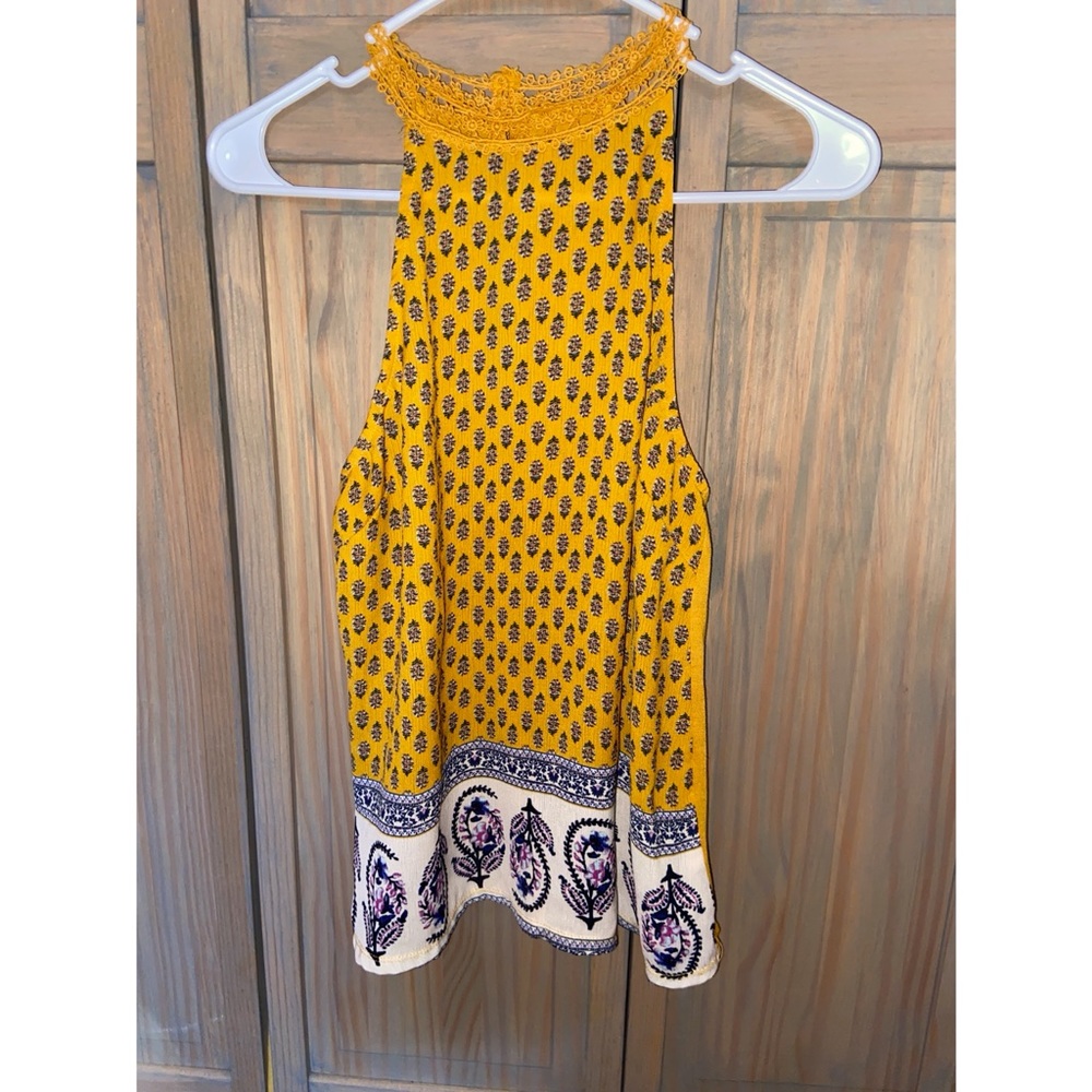 High Neck Patterned Sleeveless Blouse